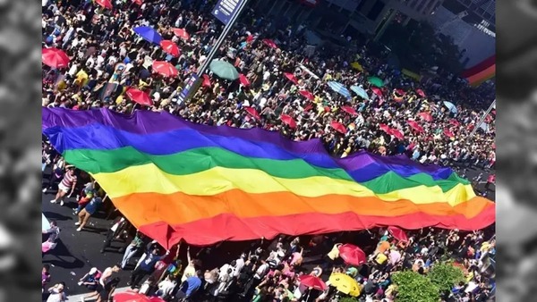 Maioria do público da Parada LGBT+ já passou dos 30 anos, diz pesquisa
