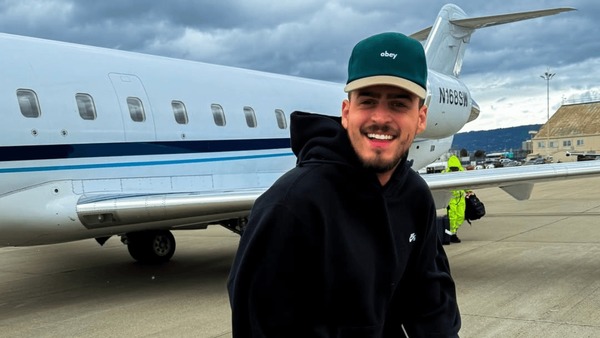 Jon Vlogs chega ao Brasil após passar 8 dias preso na Croácia: “Certeza que não agredi ninguém”