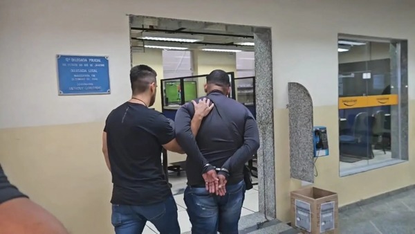 Ambulante é preso por cobrar 500 dólares de turista por caipirinha no RJ