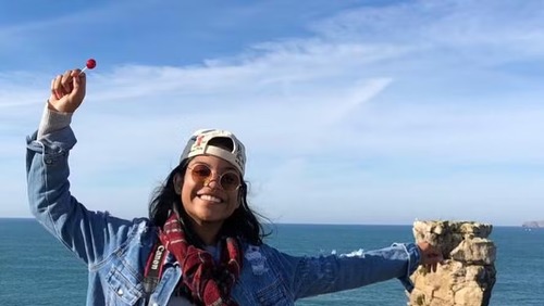 Morre Juliana Marins, brasileira que caiu em encosta de vulcão na Indonésia