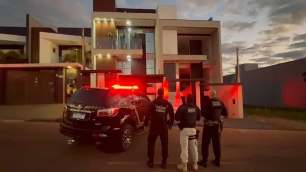 PF prende acusado de lavar dinheiro do PCC em Foz do Iguaçu (PR)