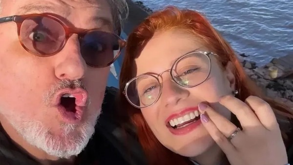 Werner Schünemann se declara para esposa estudante de fisioterapia