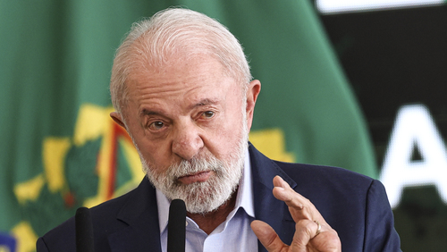 Governo cogita não sancionar aumento de deputados em meio à crise sobre IOF