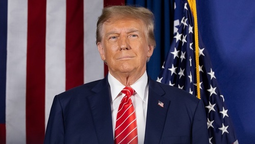 Trump ameaça países que se alinhem ao Brics com tarifa de 10%