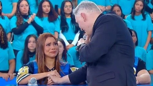 Lexa chora com benção de padre Marcelo Rossi em programa na TV: "Vai chegar a hora"