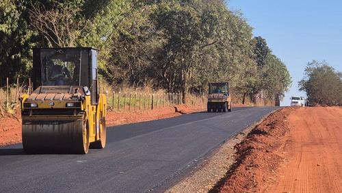 Após anos de espera, estrada do Piripau recebe pavimentação em Ribeirão Preto