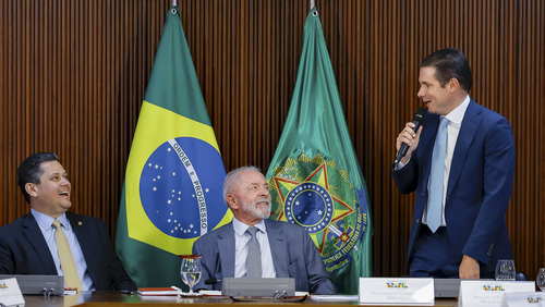 Governo e Congresso discutem opções para equilibrar as contas públicas após polêmica do IOF