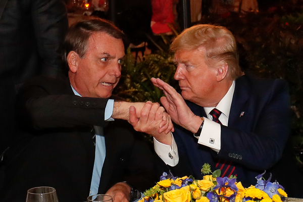 Apoio de Trump é "tiro na culatra" para Bolsonaro? Diplomata explica