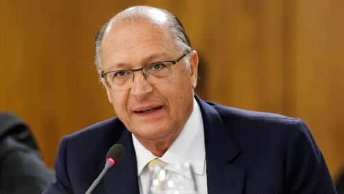 Governo vai regulamentar Lei da Reciprocidade Econômica até terça-feira, diz Alckmin