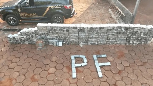 Caminhões lotados de drogas são apreendidos pela Polícia Federal