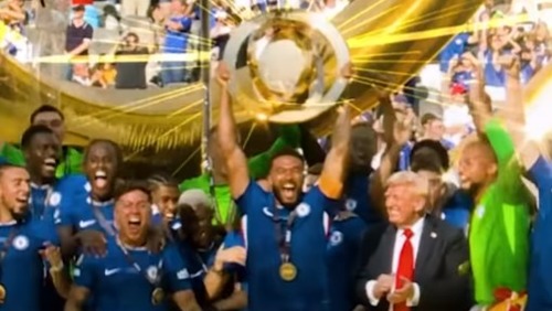 Trump afirma que ficou com troféu original da Copa do Mundo de Clubes; entenda polêmica