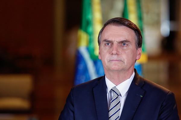 PF encontra cerca de 14.000 dólares em espécie na casa de Bolsonaro