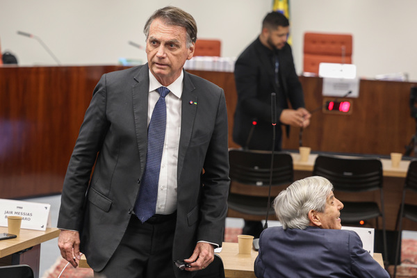“Suprema humilhação”, diz Bolsonaro sobre tornozeleira eletrônica