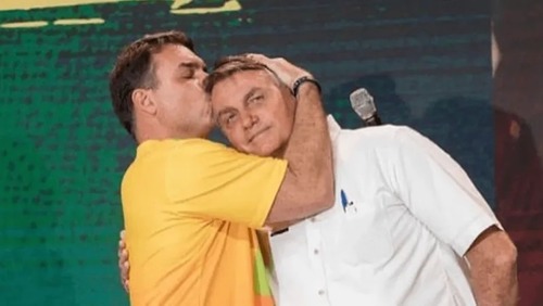 ‘Ódio tomou conta de Moraes’, diz Flávio após Bolsonaro ser alvo de ação da PF