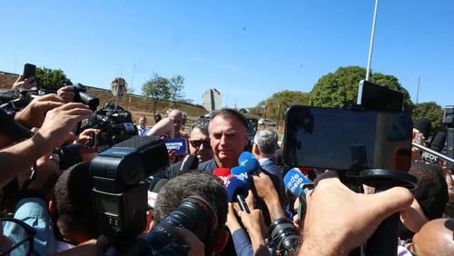 Maioria da 1ª Turma do STF vota por manter cautelares contra Bolsonaro
