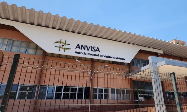Anvisa suspende venda de xarope, vitamina C, cúrcuma e mais 2 produtos; veja detalhes