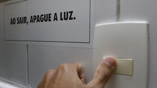 Conta de luz terá bandeira tarifária vermelha patamar 2 em agosto