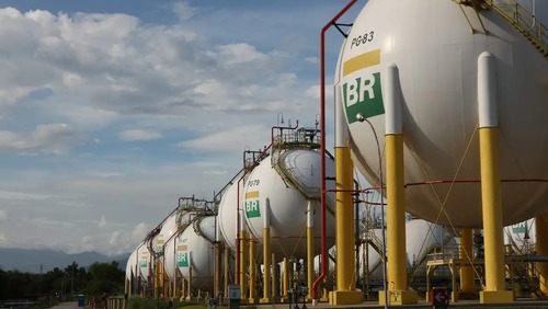 Gás para as distribuidoras terá queda de 14%, anuncia Petrobras