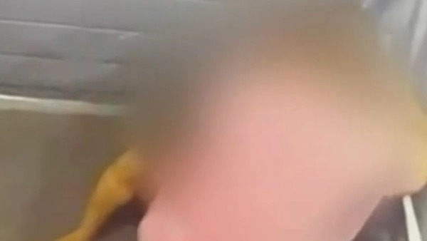 Homem espanca namorada com ao menos 60 socos dentro de elevador em Natal