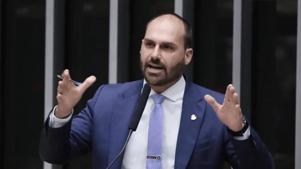 Eduardo Bolsonaro comemora sanção dos EUA contra Moraes: "Começamos a fazer justiça"