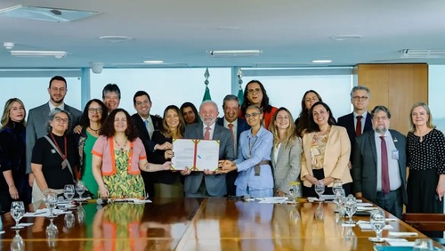 Lula sanciona lei que proíbe uso de animais em testes cosméticos
