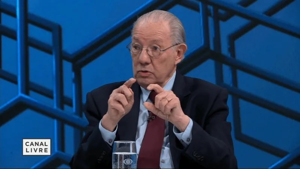 “Não tem que retaliar nada”, diz diplomata sobre resposta do Brasil às tarifas de Trump