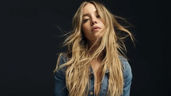 Quem é Sydney Sweeney, filiada ao partido Republicano e elogiada por Trump