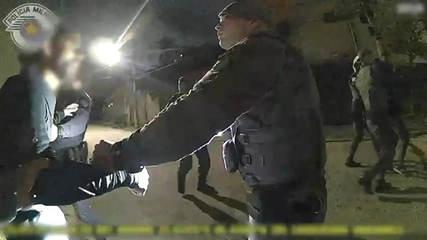 Bandidos se disfarçam de policiais civis para roubar família em SP