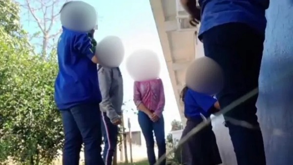 Alunas espancam colega de 12 anos por descumprir regra de grupo inspirado em facção