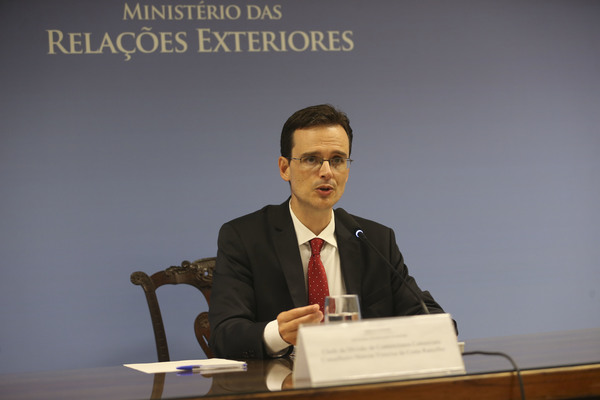Brasil aciona OMC contra tarifaço dos Estados Unidos
