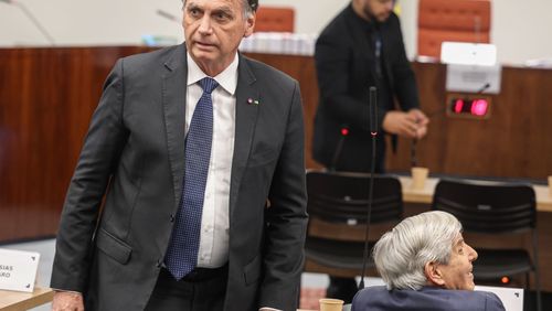 Defesa de Bolsonaro recorre contra prisão domiciliar