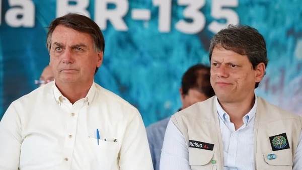 Moraes permite que Tarcísio, deputados e empresário visitem Bolsonaro; veja a lista