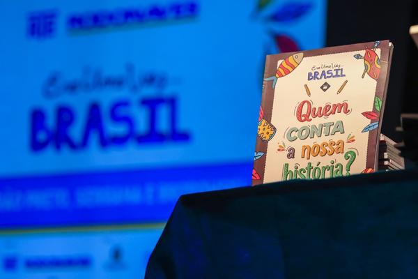 Oito alunos e um professor da rede municipal são selecionados para intercâmbio em Portugal