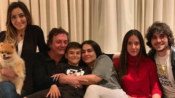 Fiuk e irmã alfinetam Fábio Jr. no Dia dos Pais