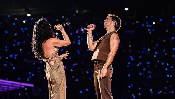 Demi Lovato conta bastidores de apresentação com os Jonas Brothers: “Conheceram meu marido”