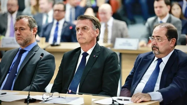 Moraes determina que Bolsonaro seja monitorado em tempo integral pela polícia