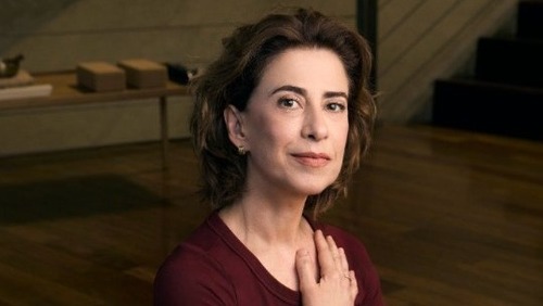 Fernanda Torres fala de casamento de quase 30 anos: 'Revolucionário ficar casado tanto tempo'