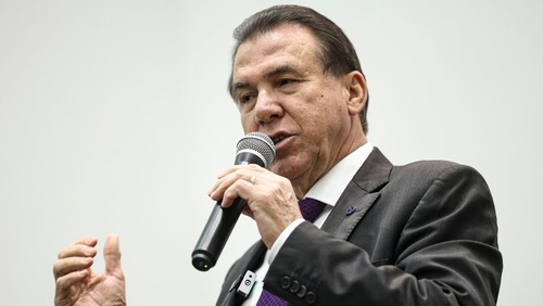 Juro alto preocupa mais que tarifaço, diz Ministro do Trabalho