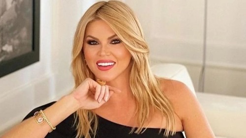Val Marchiori diz se sentir 'feia e acabada' após ser diagnosticada com câncer de mama