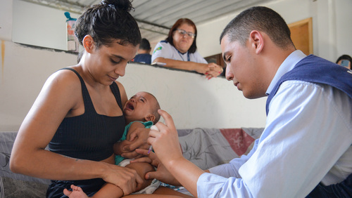 Teste do olhinho deve ser repetido três vezes ao ano até os 3 anos