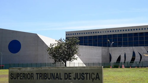 Plano de saúde tem de cobrir emergência nos casos de cirurgia estética