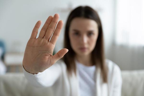 Ribeirão Preto inicia capacitação de profissionais das UPAs para atendimento às mulheres vítimas de violência