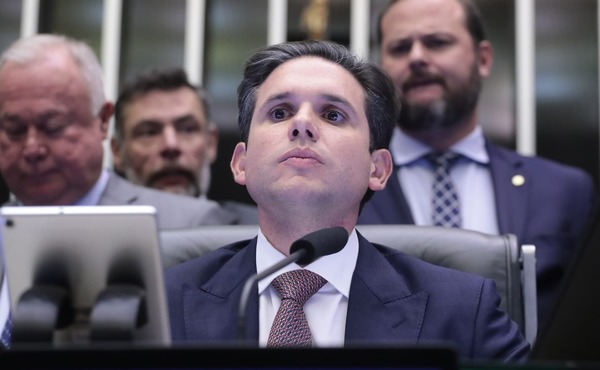 Projeto de anistia geral perde força e relator mira em diminuir penas de condenados