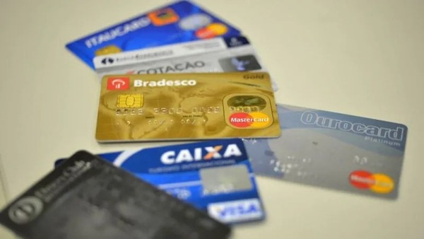 Golpe do "toque fantasma" rouba dados de cartões de crédito; saiba como evitar