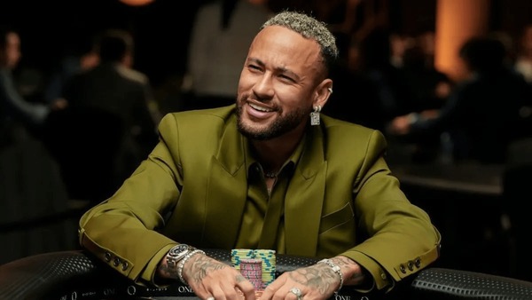 Afastado por nova lesão, Neymar ganha meio milhão de reais em noitada de pôquer