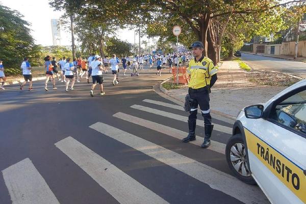 RP Mobi alerta para interdições no trânsito durante meia maratona neste domingo