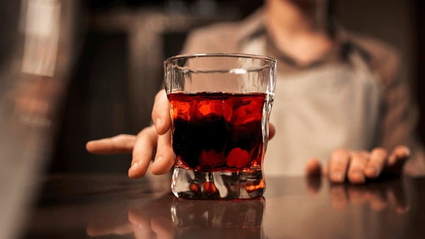 PCC é suspeito de repassar metanol ilegal para falsificar bebidas em SP