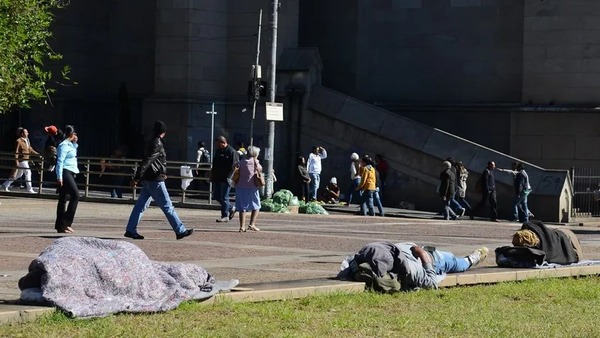 Perfil do brasileiro em situação de rua é de homem negro e alfabetizado