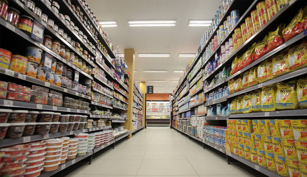 Preços dos alimentos caem pelo 4º mês consecutivo, diz IBGE