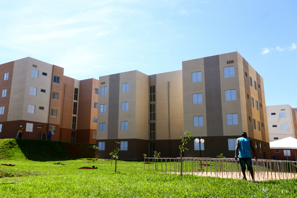 Governo anuncia novo modelo de crédito imobiliário em programa de habitação para classe média